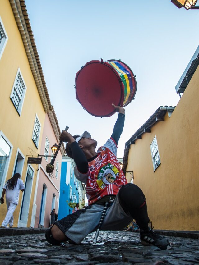 Carnaval 2023: história, melhores destinos e muito mais!