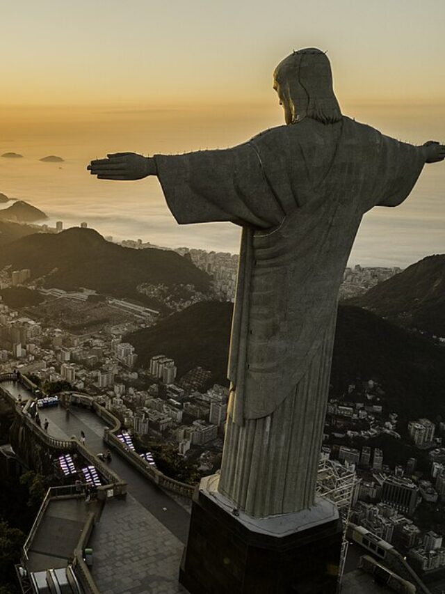 Cristo Redentor: O cartão-postal mais famoso do Rio!